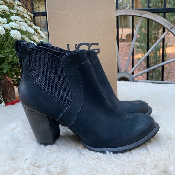 Ugg Cobie black booties - Picture 2 of 4